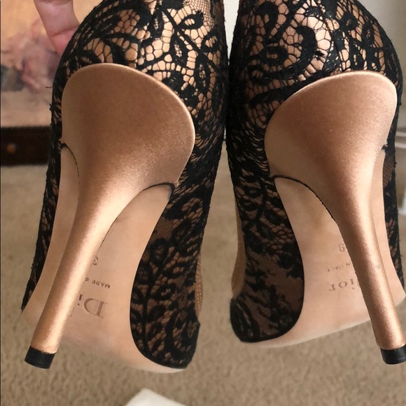 Dior satin and lace pumps - Picture 3 of 8